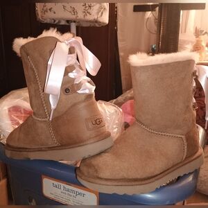 UGG Children's Kristabella Sheepskin Suede Boots with Pink Ribbon Laces